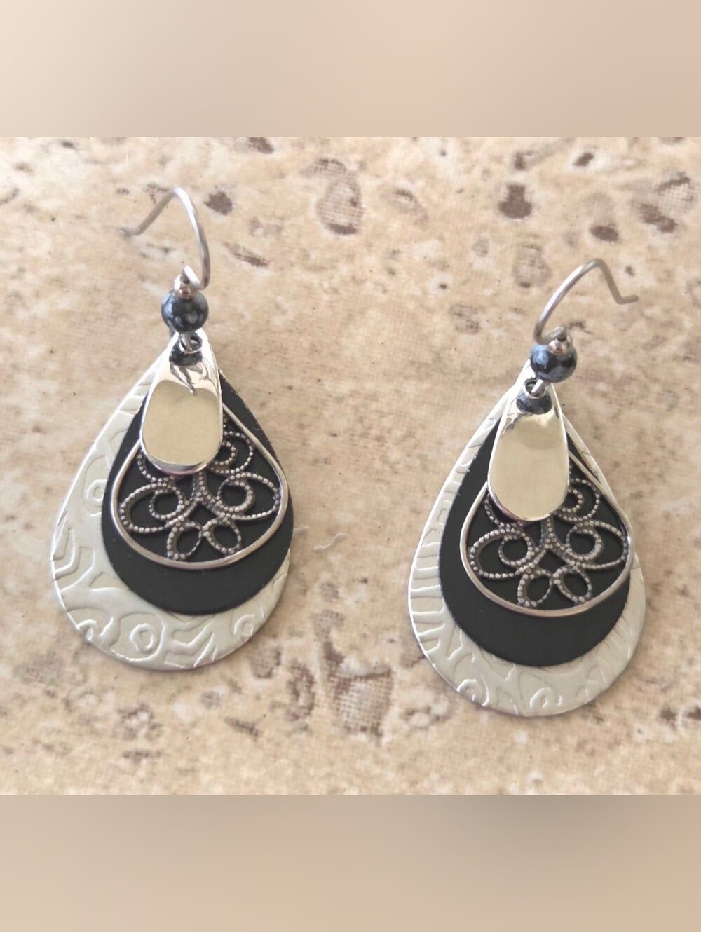 ​Mixed Metal Silver & Black Filigree Teardrop Dangle Earrings - Picture 6 of 6